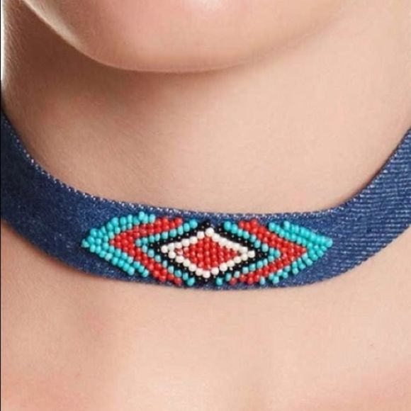 ✨NEW✨ with the 🏷tags! Beaded Choker - Picture 3 of 9